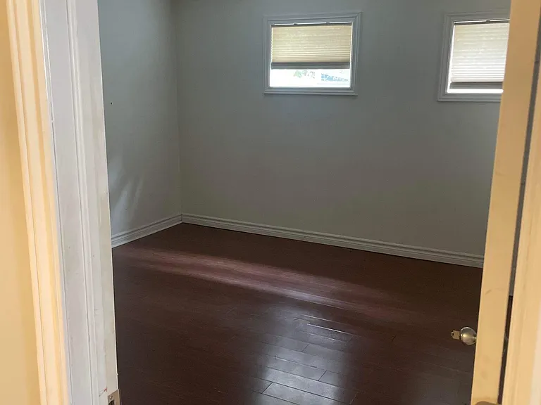 29 McIlwraith Cres — Photo 3