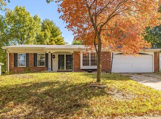 12996 Vanderwood Dr, Florissant, MO 63033