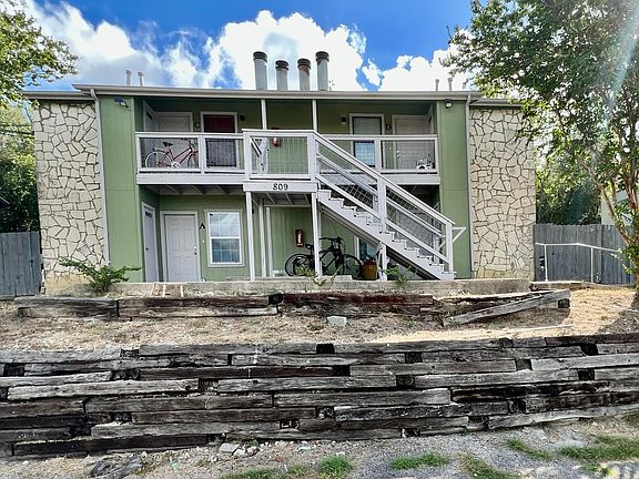 4th image of 801 Bracewood Cir APT A