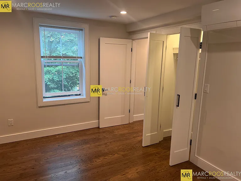 365 Hanover St #7 — Photo 9