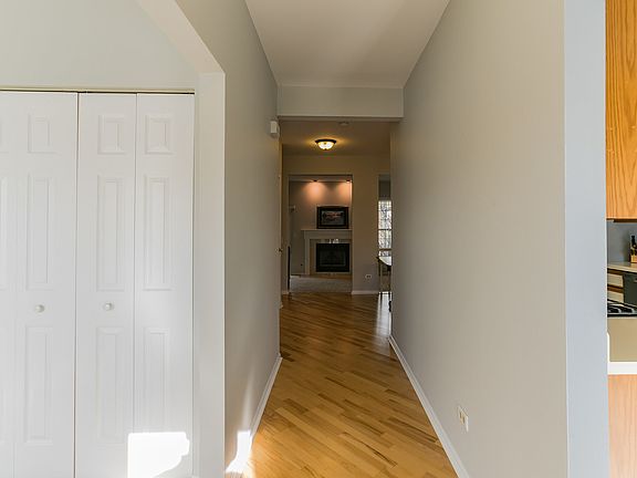 4th image of 598 W Parkside Dr