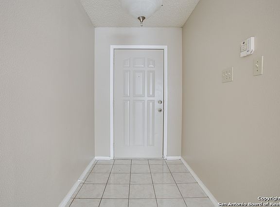 4th image of 13901 Villa Camino