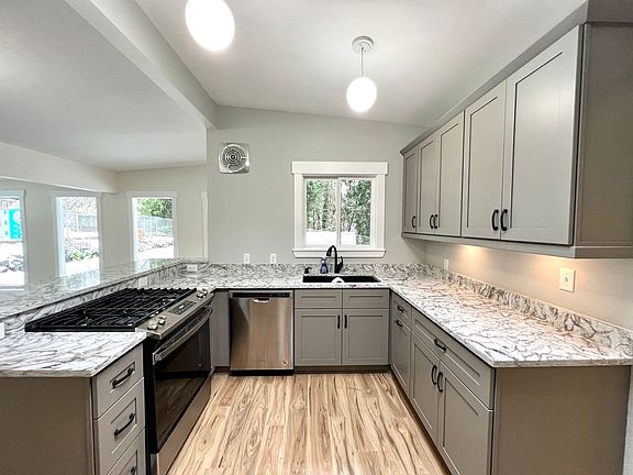 5th image of 5215 Wollochet Dr NW