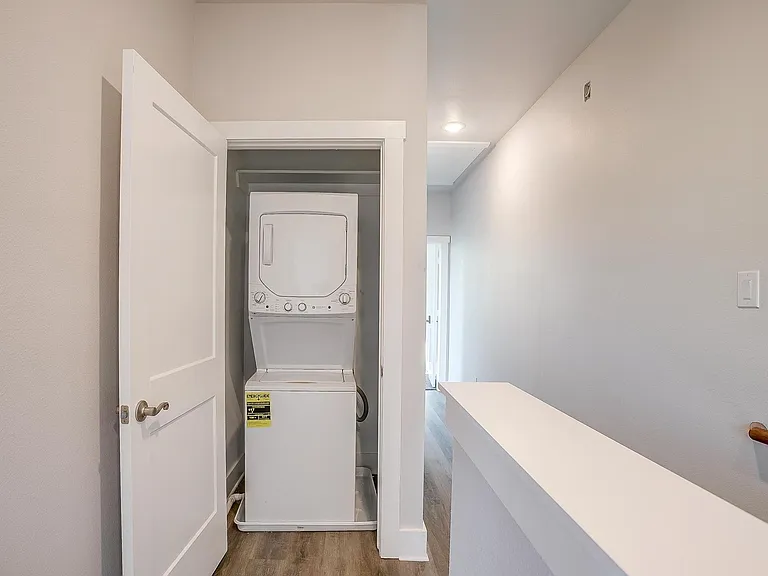 2341 Benbrook Blvd — Photo 32