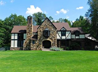 1307 S Hemlock St, Iron Mountain, MI 49801