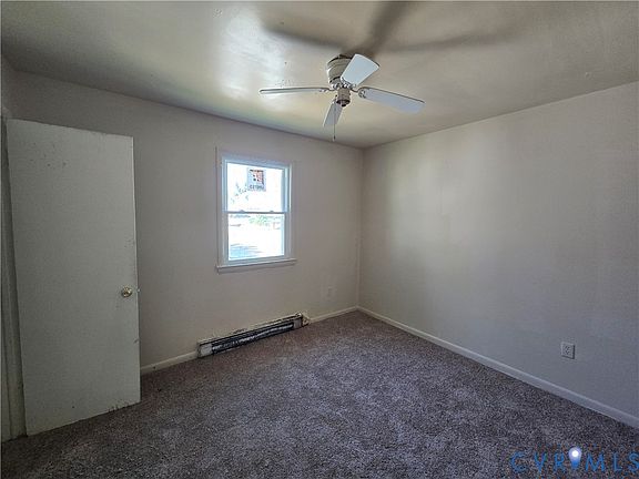 4th image of 320 Shore St