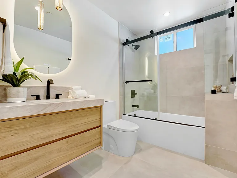 5408 Medina Rd — Photo 20