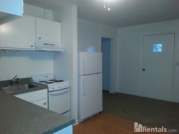 4th image of 305 SE Grand Ave APT 5