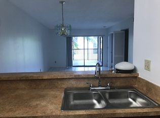 3199 Foxcroft Rd APT 213, Hollywood, FL 33025