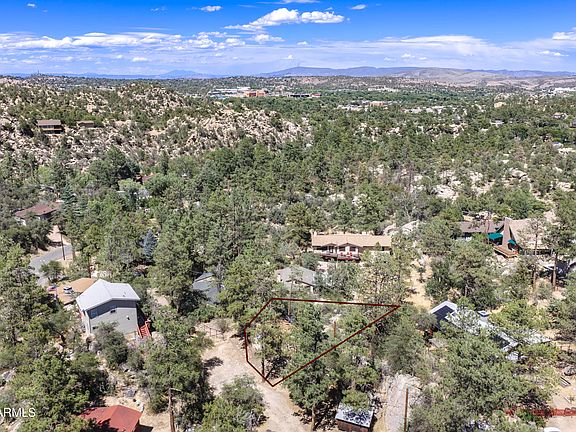 4th image of 315 REMINGTON Trail