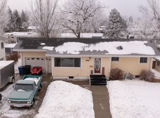 246 Carlson St, Dickinson, ND 58601