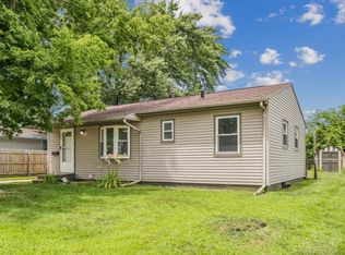 1662 Golden Valley Dr, Waterloo, IA 50703