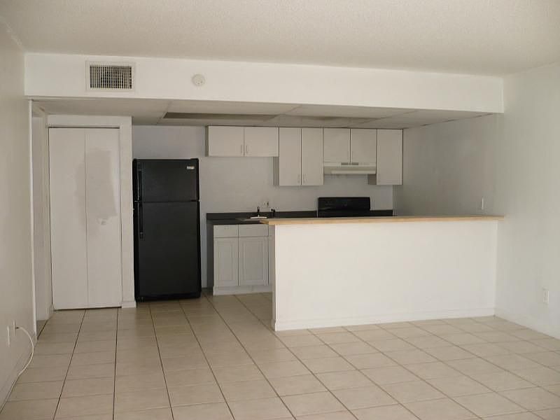 1st image of 606 Ixoria Ave APT A3