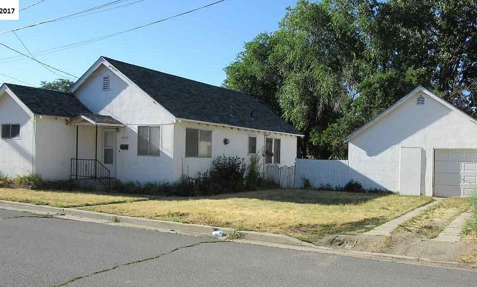 1st image of 1927 1st St