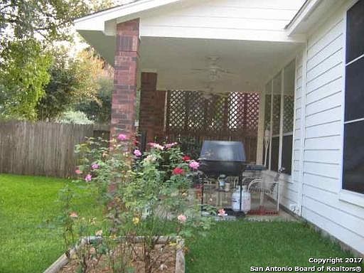 5th image of 8838 Brae Crest Dr