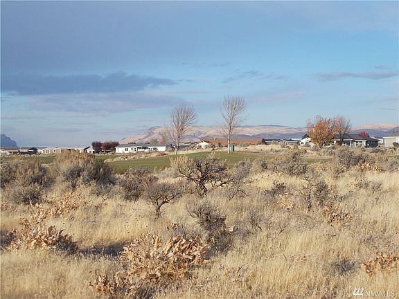 3rd image of 867 Desert Aire Dr SW