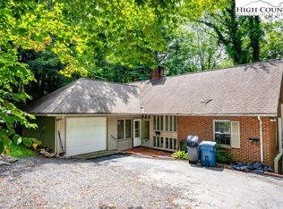 197 Blanwood Dr, Boone, NC 28607