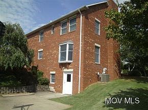 4th image of 200 White Oak St