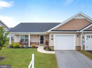 43 Akron Dr, Falling Waters, WV 25419