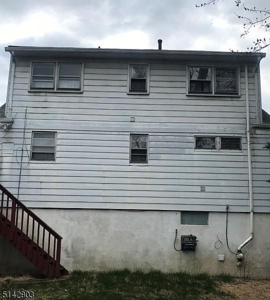 2nd image of 13 Woodhull Ave