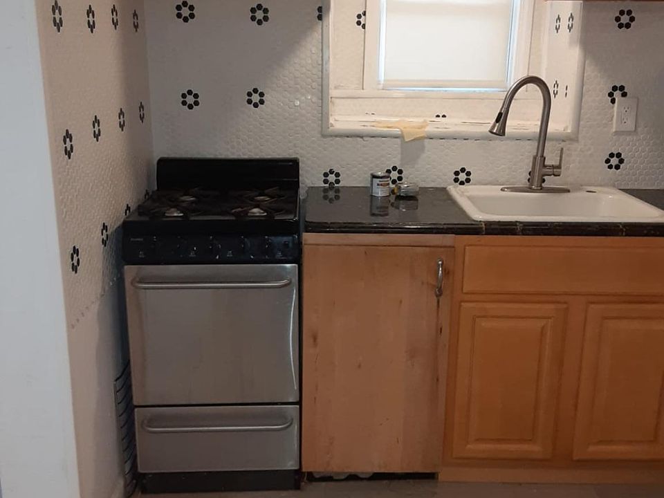 2nd image of 2150 Chatterton Ave #86dwwmva0