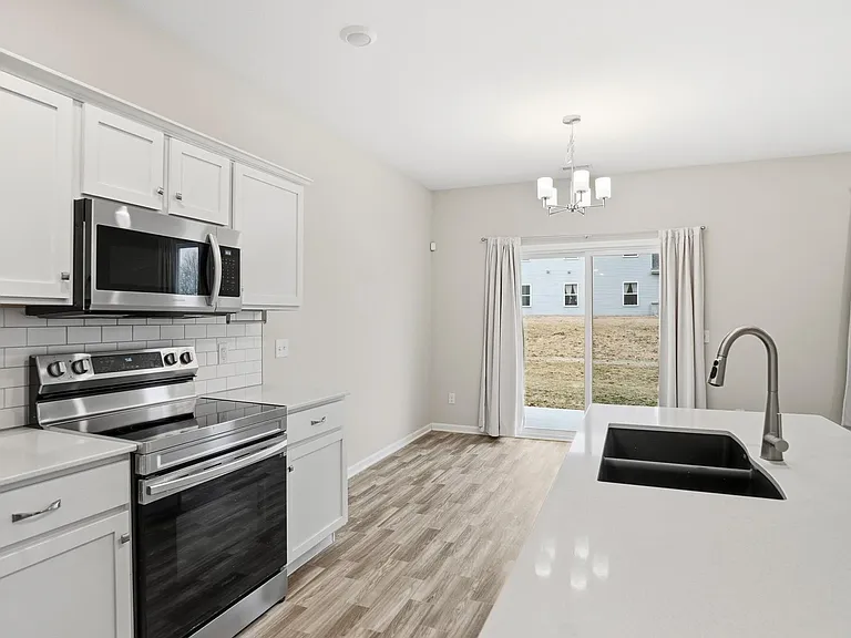 3597 Canal Square Dr — Photo 13