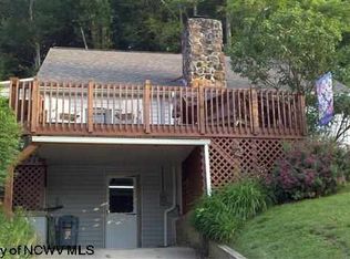 505 Valley Falls Rd, Fairmont, WV 26554