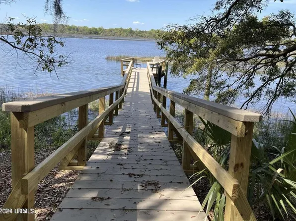 176 Bull Point Dr, Seabrook, SC 29940