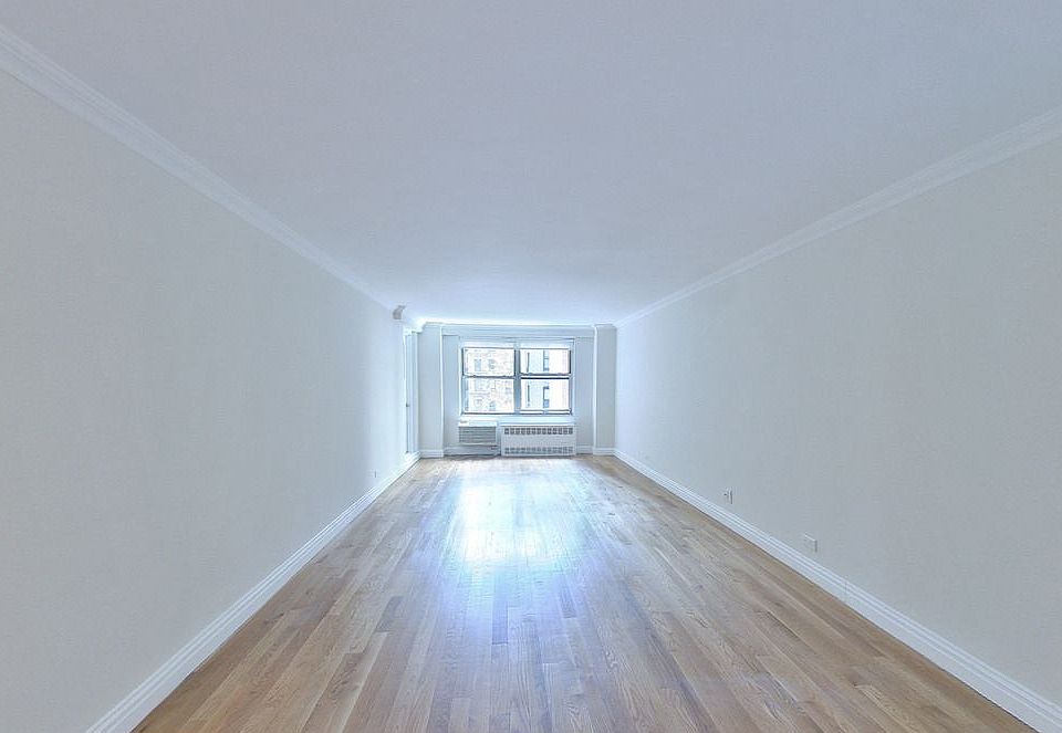 1st image of 210 W 89th St APT 3L