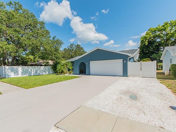 2nd image of 2321 Maben Ave
