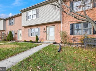 42 Orchard St, Hanover, PA 17331