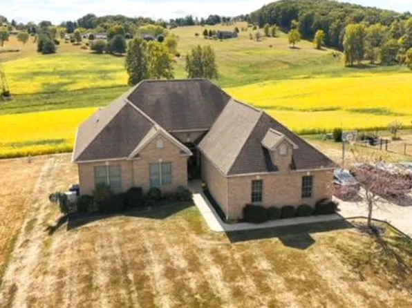 6 Apricot Ln, Jackson, OH 45640