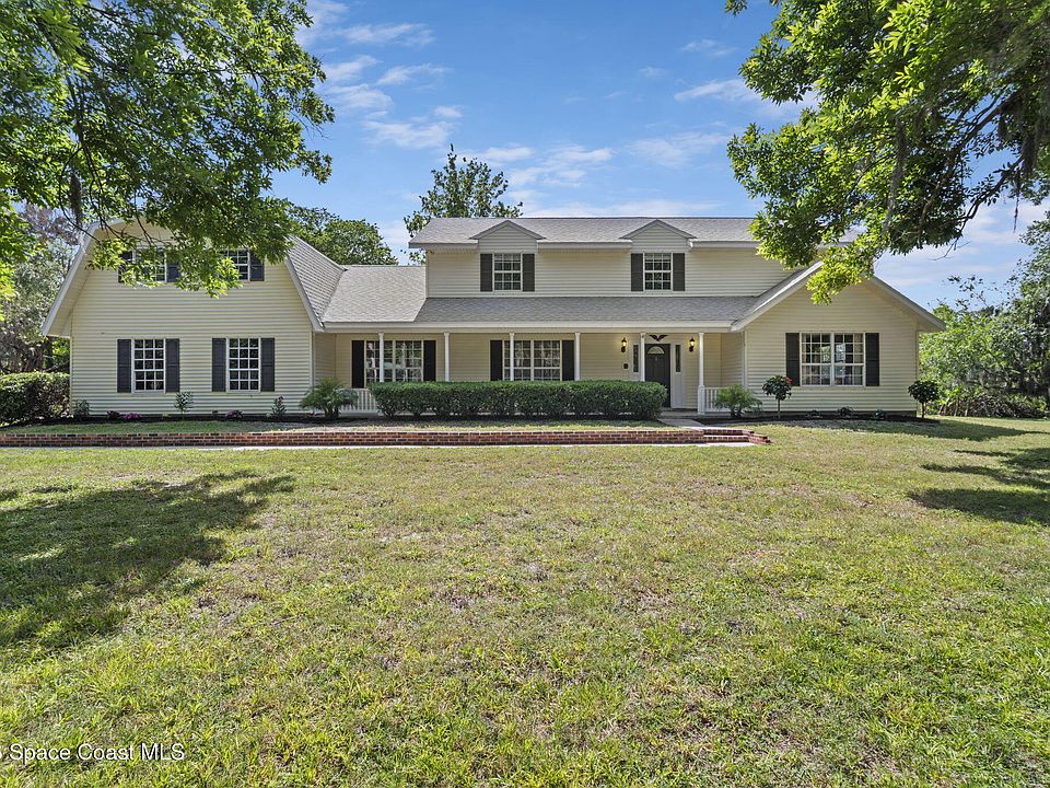 1st image of 945 Bluegrass Ln