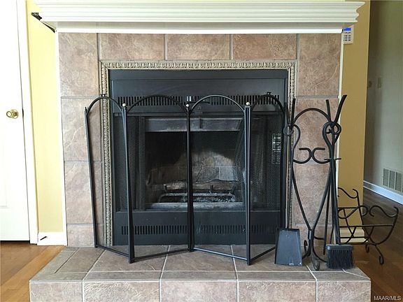 5th image of 125 Linda Ln