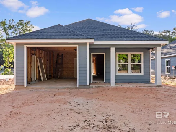 8657 Anniston Dr, Elberta, AL 36530