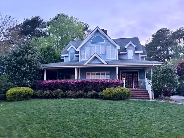 607 Fort Raleigh Dr, Virginia Beach, VA 23451