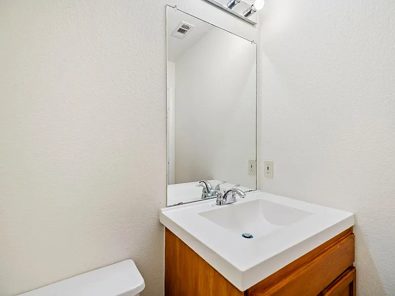 11112 Chatam Berry Ln — Photo 8
