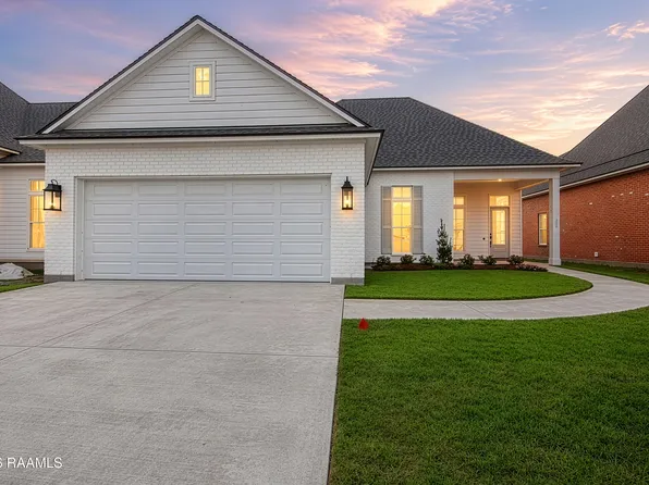 208 Big Lake Run, Youngsville, LA 70592