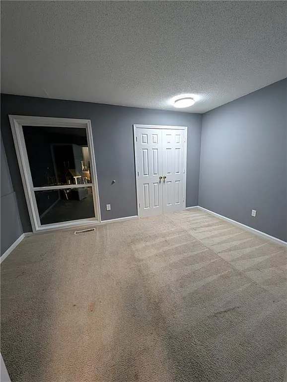 Building Photo - 5584 Estates Ct