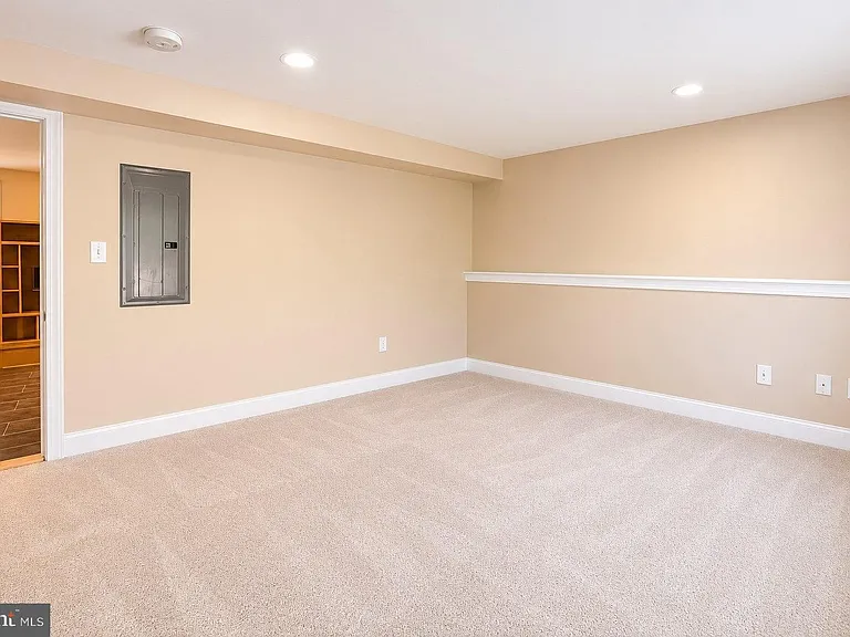 947 Cherry Hill Rd — Photo 18