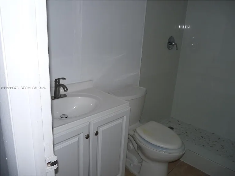 14525 N Kendall Dr #102J — Photo 22