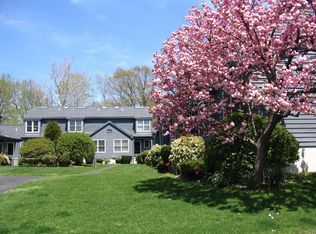 32 Fawn Ridge Ln, Wilton, CT 06897