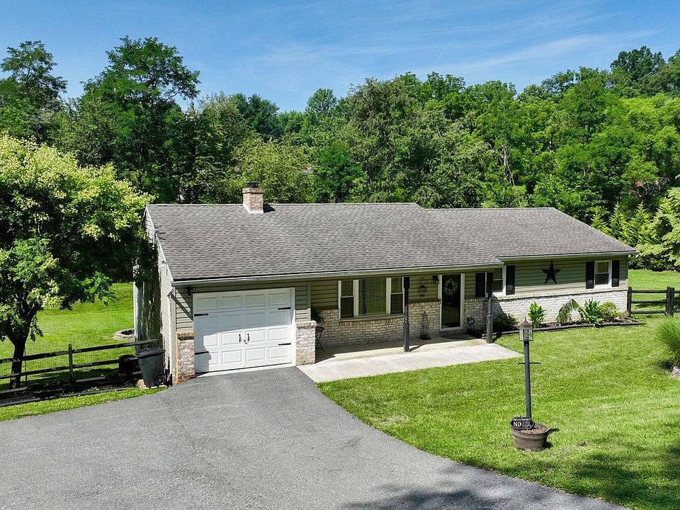 1st image of 888 Country Ln