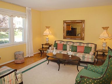 128 Lori Ln, Broomall, PA 19008 | Zillow