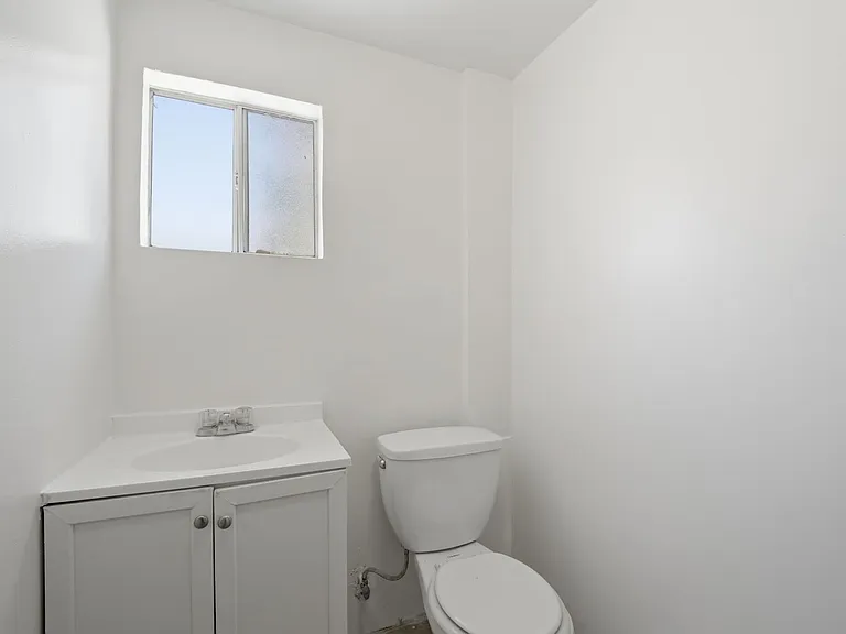 4914 Maine Ave — Photo 12
