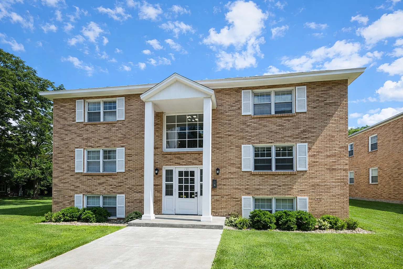 1 bed, $1,000 — Photo 1