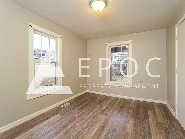 1310 Phipps Ave — Photo 13