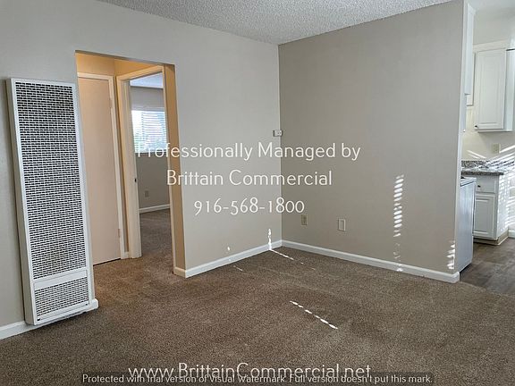 4th image of 2416-2420 S St #2416