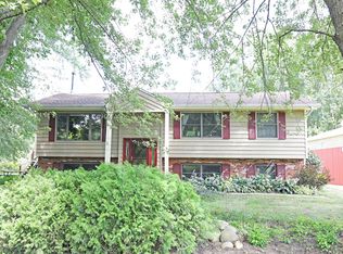 1410 Vermont Rd, Woodstock, IL 60098