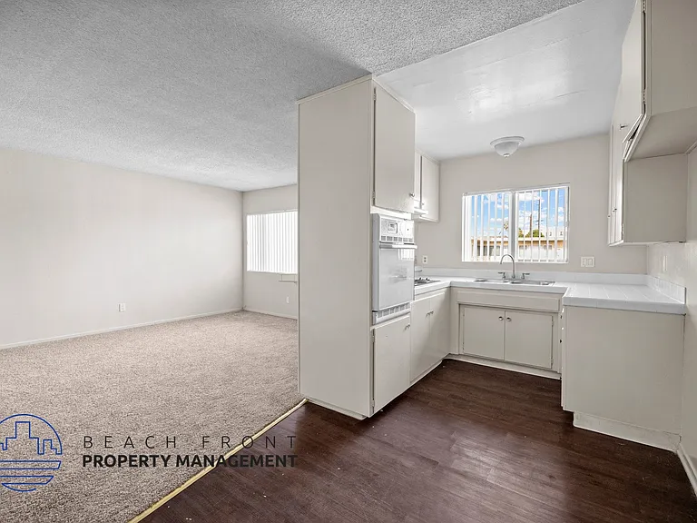 709 N. Inglewood Ave. — Photo 6